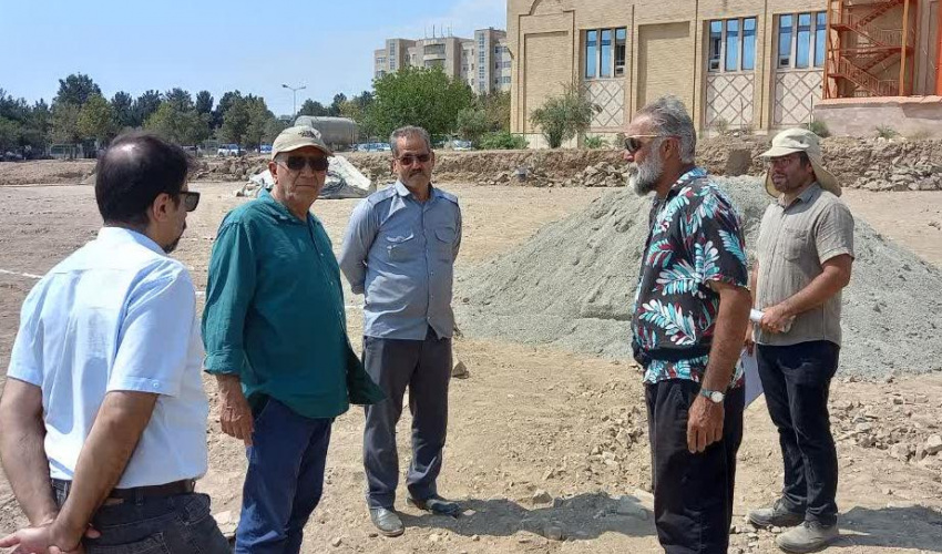 بازدید رئیس دانشگاه از روند اجرای ساخت زمین تنیس
